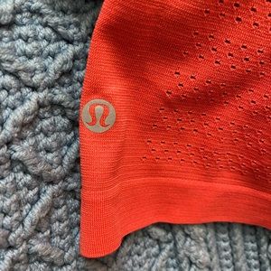 Lululemon Breeze By Shirt Size 6